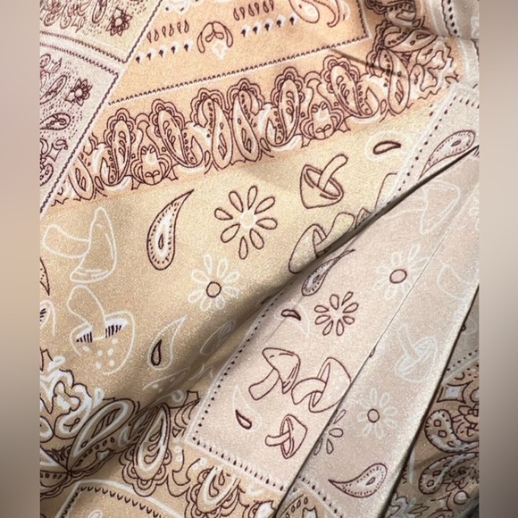 BLACK TAPE_ bandana maxi dress  97%polyester and 3% elastane adjustable straps - Picture 3 of 6